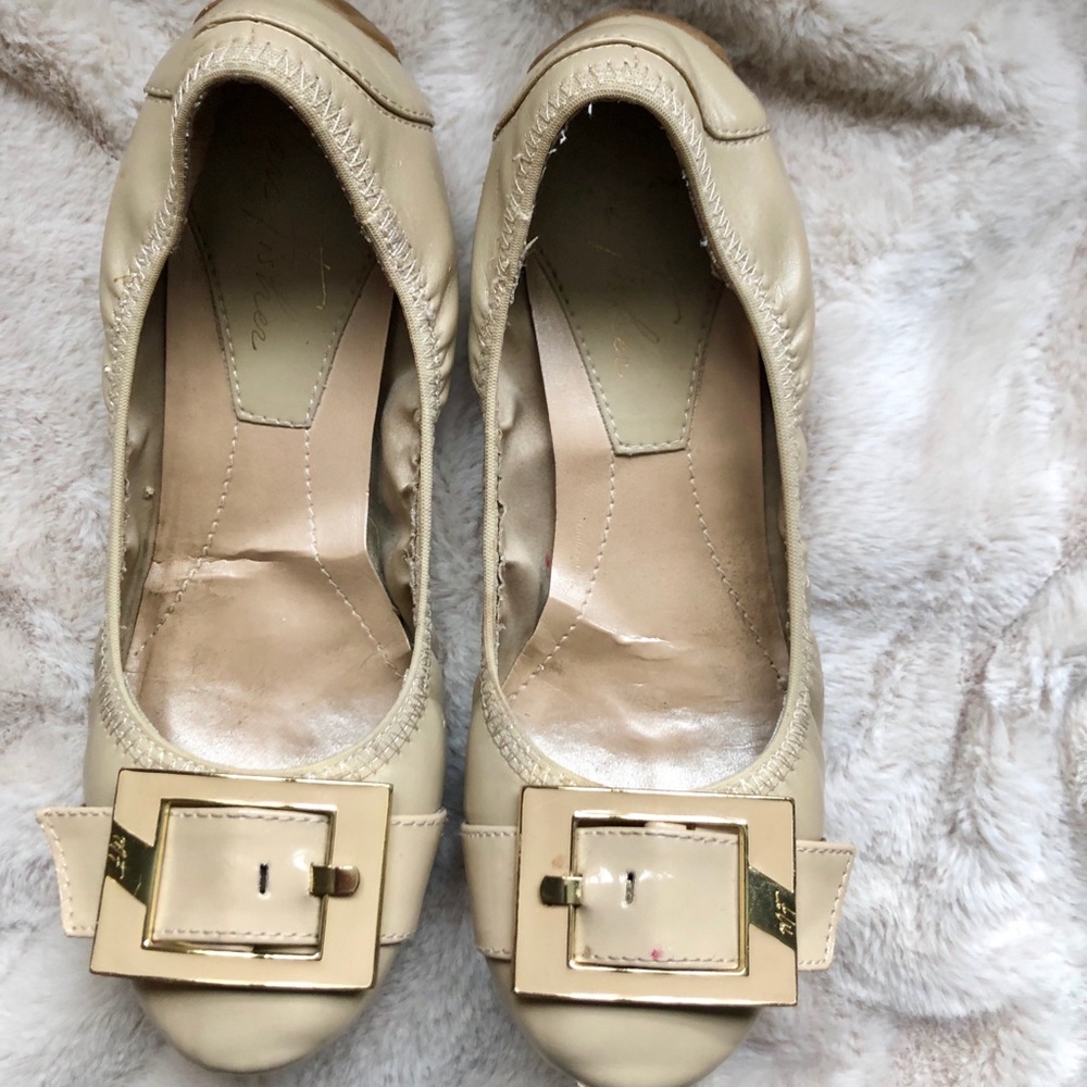 Ballet flats